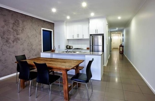 Mildura Central Business District House | Veneto on Olive BRAND NEW