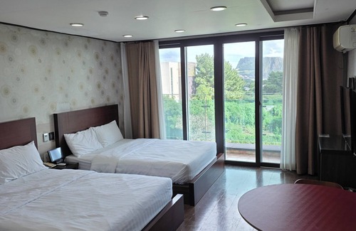 Seongsan Hotel | Venga Stay