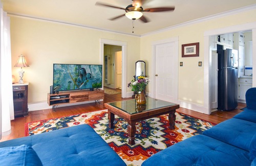Venice Apartment | Venice Beach Garden Oasis ~ Steps to Beach, Parking, Gated Yard, BBQ, Sun Deck