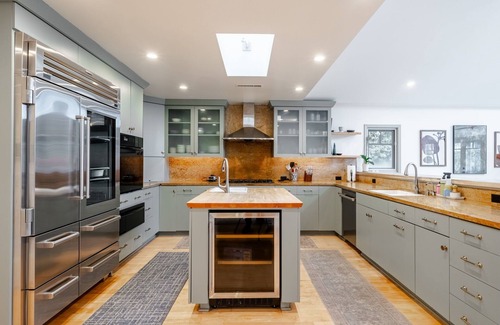 Mar Vista House | Venice/GameRoom/Theater/Pool/Spa