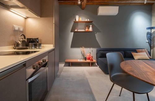 Castello Apartment | Venice Jewel Canal View