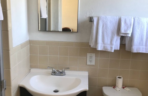 Ventura Hotel | Ventura Beach House Motel