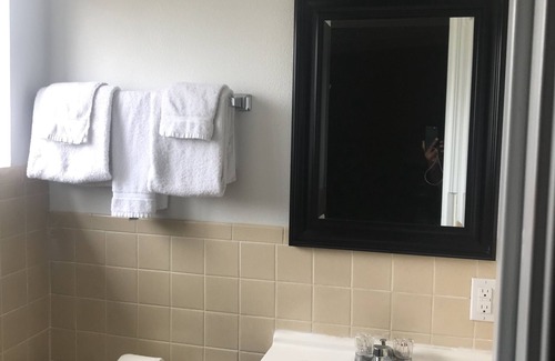 Ventura Hotel | Ventura Beach House Motel