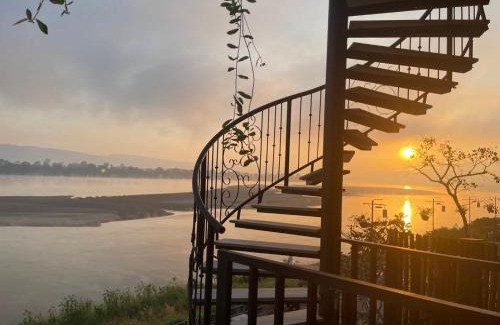 Sang Khom Hotel | Vera Costa Hotel