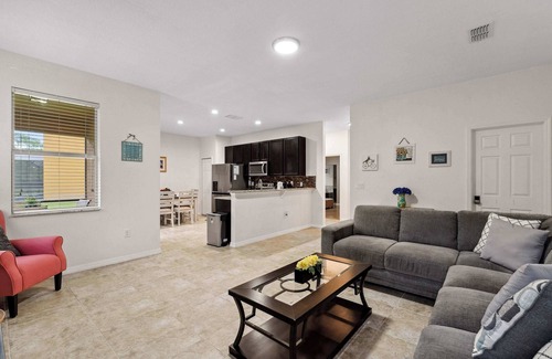 Veranda Palms House | Veranda Sunshine Escape - 5 BDR