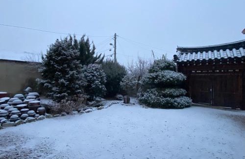 Gyeongju House | Verbena Hanok