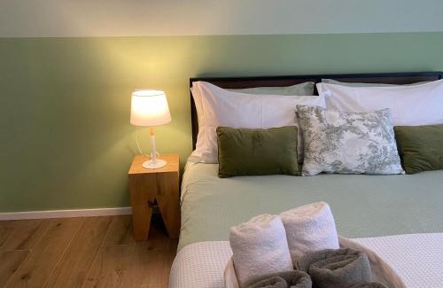 Tavernerio Apartment | Verde Salvia Home - Free park