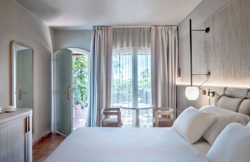 Chia Hotel | Veridia Resort Sardinia, A Member Of Radisson Individuals