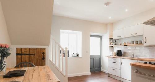 Erwood House | Vern Dale Cottage, Erwood, River Wye, Builth Wells