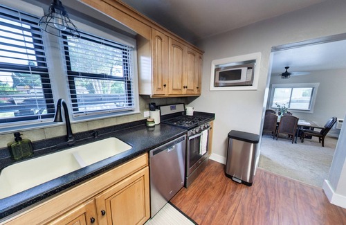 Vernal House | Vernal Sport Court Base Camp