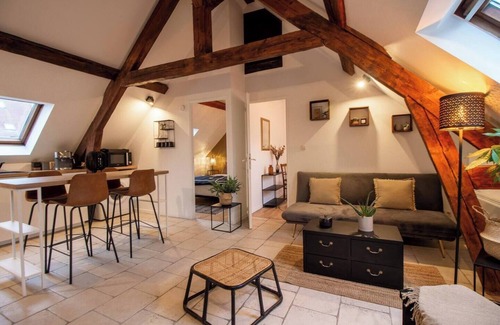 Vernon Apartment | Vernon/Giverny town center apartment