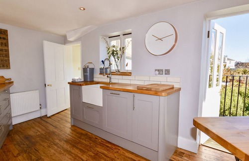 Cowes Villa | Vernon House Sleeps 8 in Old Cowes