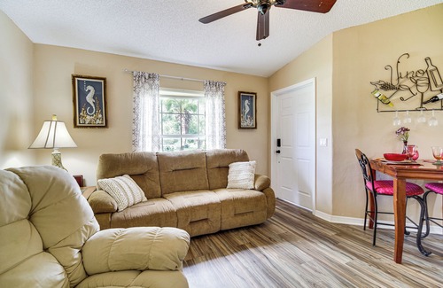 Vero Lake Estates Apartment | Vero Beach Abode: Hot Tub & Fire Pit, Near Boating