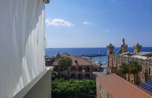 Batroun Apartment | Vers Les Nuages Apartment, Old Souk, Sea View