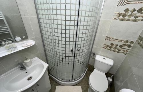 Onesti Apartment | Vert Studio