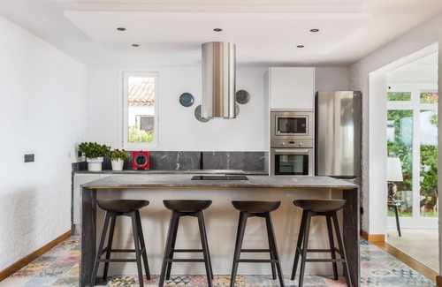 Los Realejos Villa | Very Coast Villa Romántica-Private pool 4 bedrooms, BBQ, wifi, Sea & Puerto View