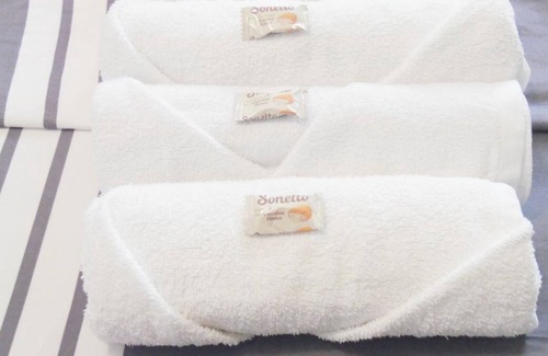 Doradal House | very comfortable 1 km from the hacienda Nápoles