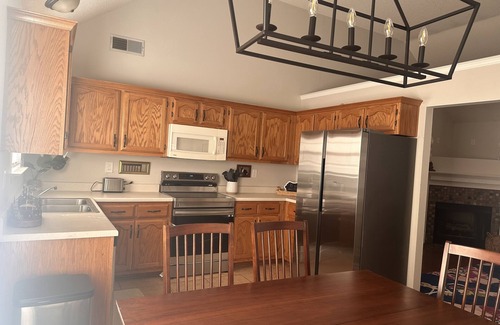 Southaven House | Very Convenient to Shopping and Restaurants. Easy access to Memphis and Tunica.