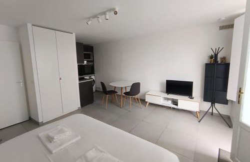 Saint-Michel Apartment | Very lovely apartment Bordeaux