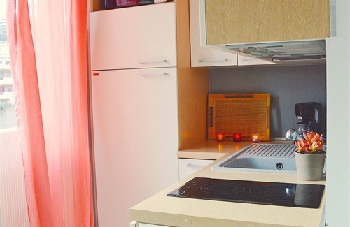 Roquebrune-Cap-Martin Apartment | Very nice air-conditioned studio - quiet with the sea at your feet