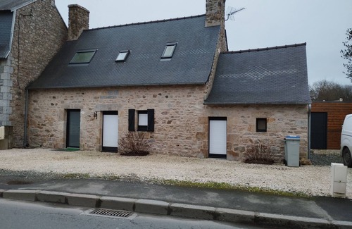 Guingamp Villa | Very pretty stone house ideally located between land and sea