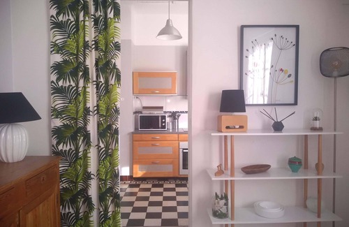 Les Sablettes Villa | Very quiet villa, greenery, 164 feet from beach, 656 feet from all shopping