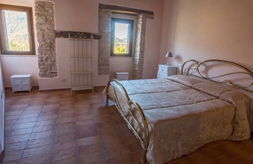 Acquacanina House | "VESCIA" APARTMENT between past, present and future