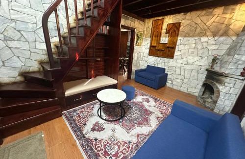 Sa Pa Ski Chalet | Vi's House - Nature in the middle of Hmong village