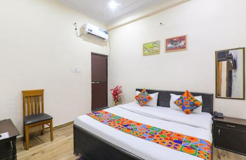 Allahabad Hotel | Via Haidri