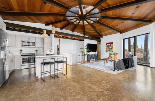 Encino Villa | Via Vallarta - An Architecturally Significant California Modern Home