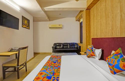 Vasundhara Hotel | Via Vasundhara Grand
