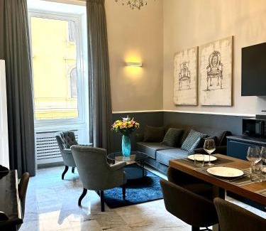 Rome Province Apartment | Via Veneto Luxury House
