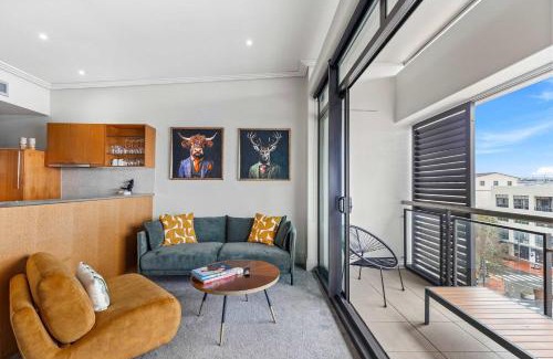 Auckland Central Business District Apartment | Viaduct Harbour 2BR w Full Comforts Zodiak Stays