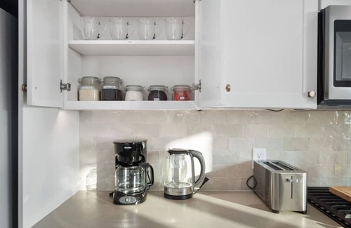 Fairpark Apartment | Vibrant 1BD 1BA w/Pool, Gym, HTub, Bowling + More!