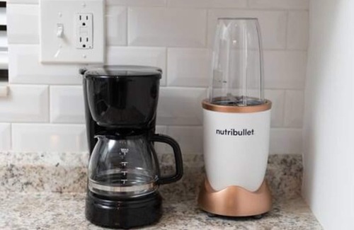 Lauderdale-by-the-Sea Apartment | Vibrant Beachside Retreat | Prime Location!