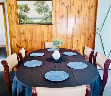 Horsham Apartment | Vic Horsham, Unit 3, Cozy 2-Bedroom Retreat
