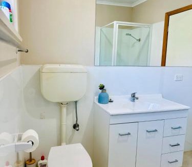 Horsham Apartment | Vic Horsham, Unit 3, Cozy 2-Bedroom Retreat