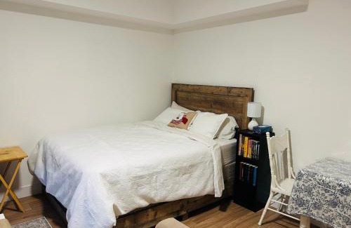 Victoria Bed & Breakfast | Victoria private studio suite