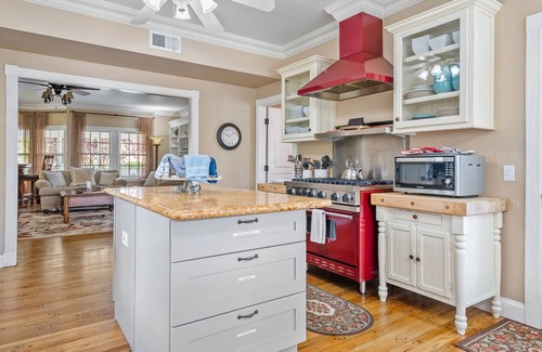 Paso Robles House | Victorian Manor In Wine Country Paso Robles