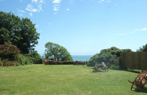 Ventnor Apartment | Victorian Apartment Set In Peaceful Secluded Gardens
