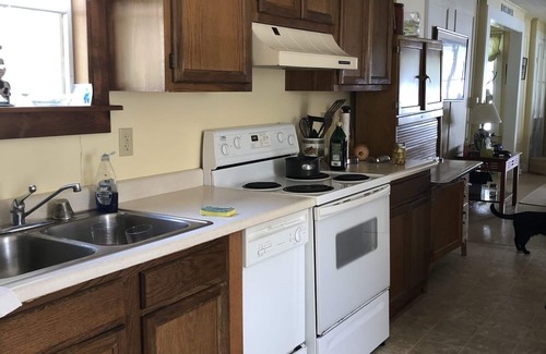 Deposit Cottage | Victorian Cottage on Oquaga Lake