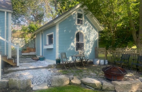 Gloucester House | Victorian home, family and pet friendly close to beaches, harbor, restaurants