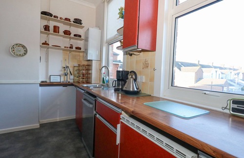 Weymouth House | VICTORIAN TOWN HOUSE, pet friendly, with a garden in Weymouth