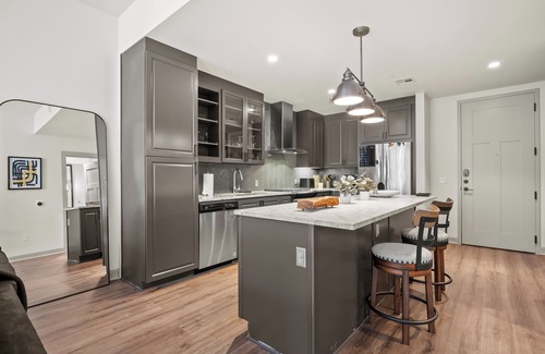 Uptown Apartment | Victory Park High Rise, By AA Center, Entire Apartment