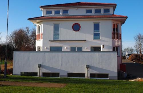 Hohen Wieschendorf House | Vier-Winde-Villa mit Schwimmbad