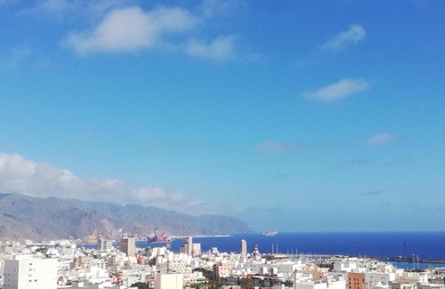 Santa Cruz de Tenerife Apartment | Views of Santa Cruz Wifi and smart TV