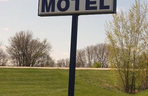 Saint Peter Hotel | Viking Jr. Motel