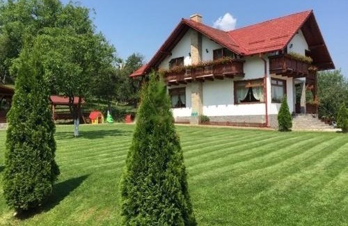 Bran Villa | Vila Atena