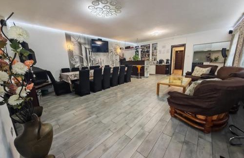 Jibert House | Vila Bella