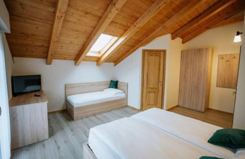 Borsa Villa | Vila Kony